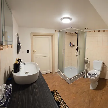 Kesklinna Kodumajutus בית אירוח