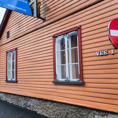 Kesklinna Kodumajutus * Пайде