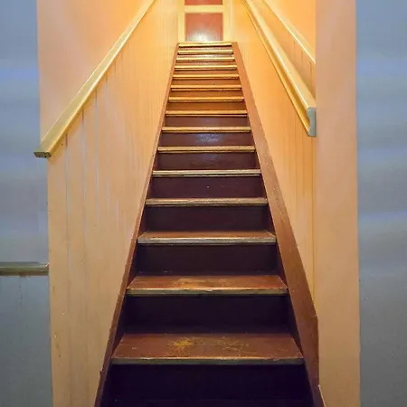 בית אירוח Kesklinna Kodumajutus *