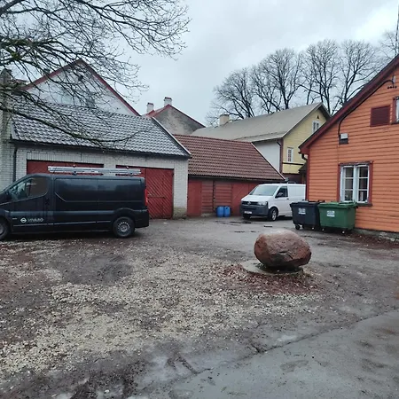 Kesklinna Kodumajutus *