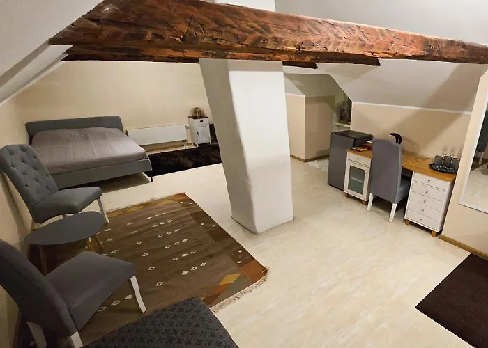 Kesklinna Kodumajutus Quarto em Acomodações Particulares