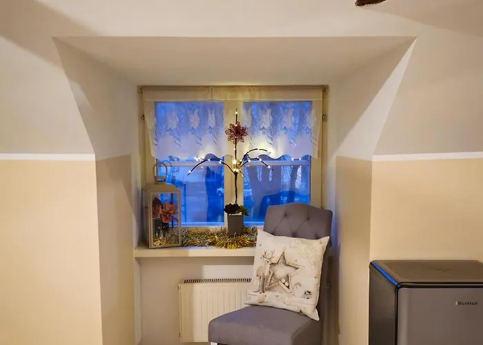 Проживание в семье Kesklinna Kodumajutus Пайде