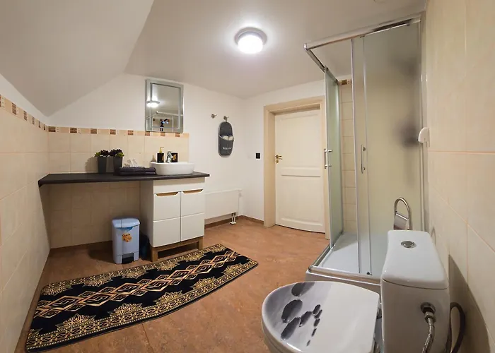 Kesklinna Kodumajutus Проживание в семье *